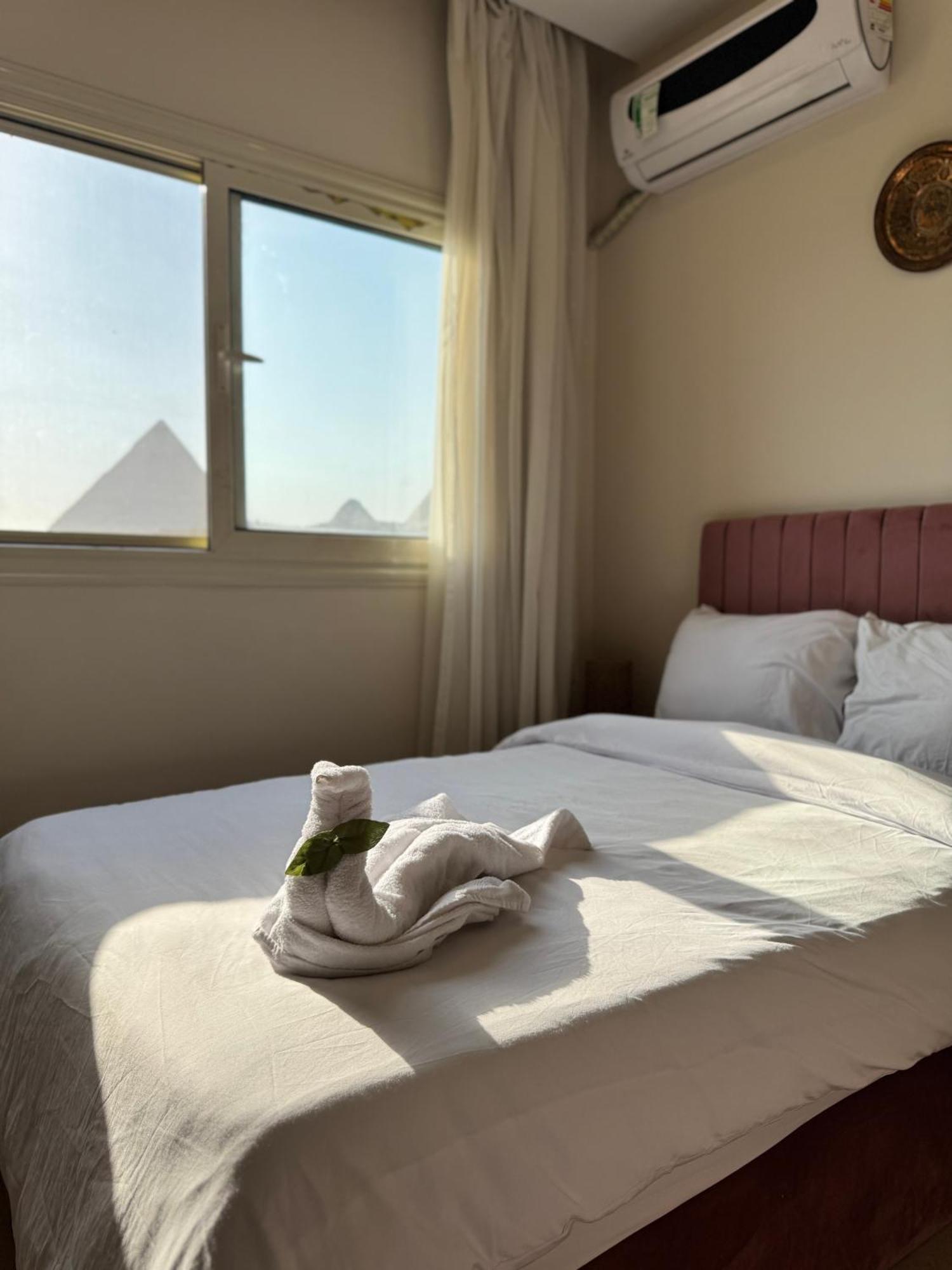 Pyramids Era View Hotel Kafrat al Jabal ภายนอก รูปภาพ
